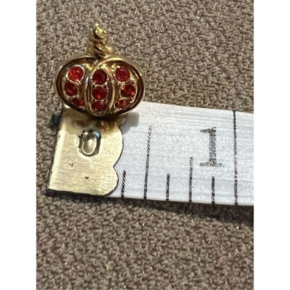Avon Gold Tone Halloween Pumpkin Rhinestone Earrings EUC - Picture 8 of 10